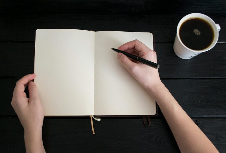 Beginner Guide to Journaling Every Day: Tips and Benefits